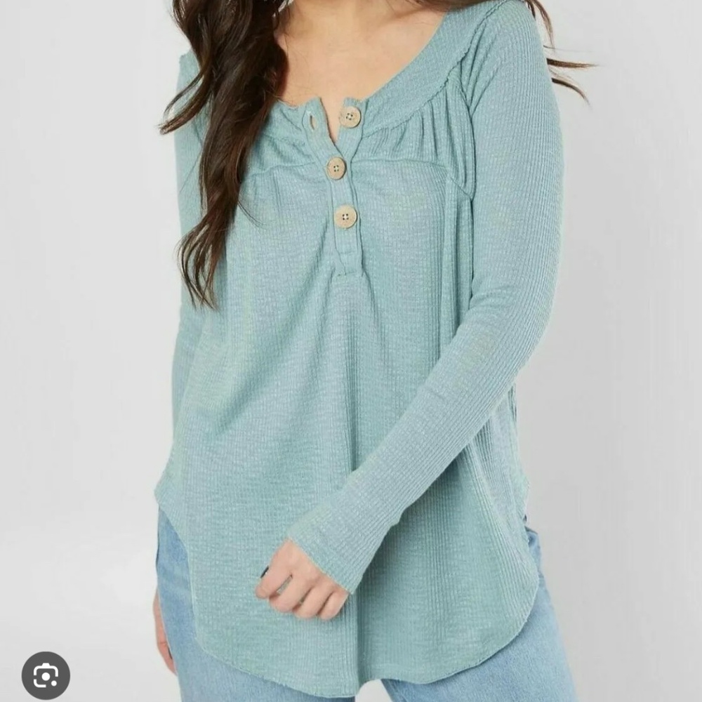 We the Free Must Have Henley in light blue